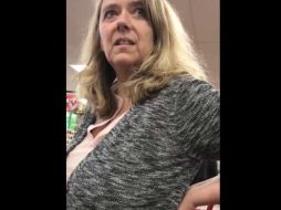 Según la historia, la mujer musulmana permitió a la segunda que pasara delante de ella en la fila para las cajas. FACEBOOK / Jeremy McLellan Comedy