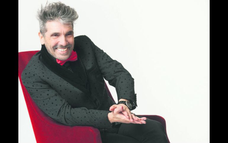 Diego Verdaguer. El cantante luce un look fresco y renovado. ESPECIAL /