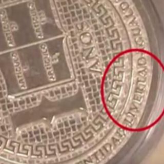 Se disculpan en Zacatecas por error ortográfico en moneda