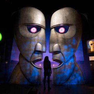 Un viaje multisensorial recorre los 50 años de Pink Floyd