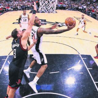 Los Spurs toman ventaja