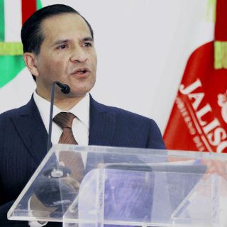 El fiscal se deslinda de narcofiesta en penal; asegura combatir autogobierno