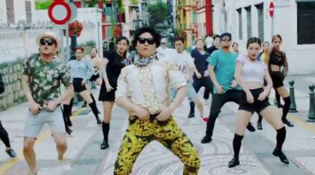 Fotograma del videoclip de 'New face', que cuenta con una elaborada coreografía que ha caracterizado los otros trabajos de Psy. YOUTUBE / officialpsy