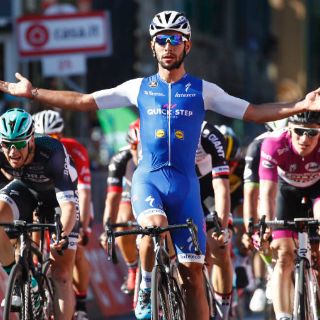 Fernando Gaviria gana quinta etapa del Giro de Italia