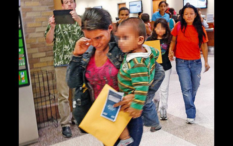 Decenas de madres migrantes sufren la separación de su familia luego de las políticas migratorias de EU. EL INFORMADOR / ARCHIVO