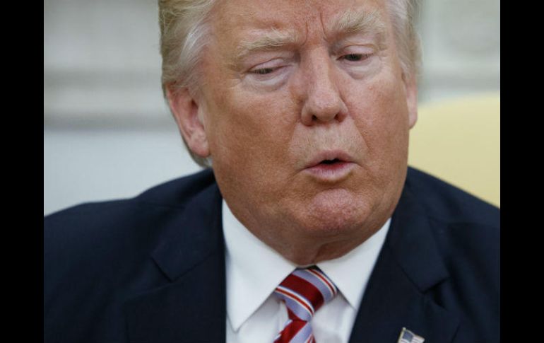 La repentina decisión de Trump de despedir al director del FBI James Comey hizo que se dispararan las apuestas. AP / E. Vucci