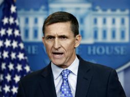 Flynn renunció a su cargo a petición de Trump por haber mentido sobre sus contactos con funcionarios de Rusia. AP / ARCHIVO