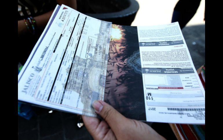 Sugieren a dueños de automotores que aún no realizan el pago a que lo concluyan lo antes posible. EL INFORMADOR / ARCHIVO