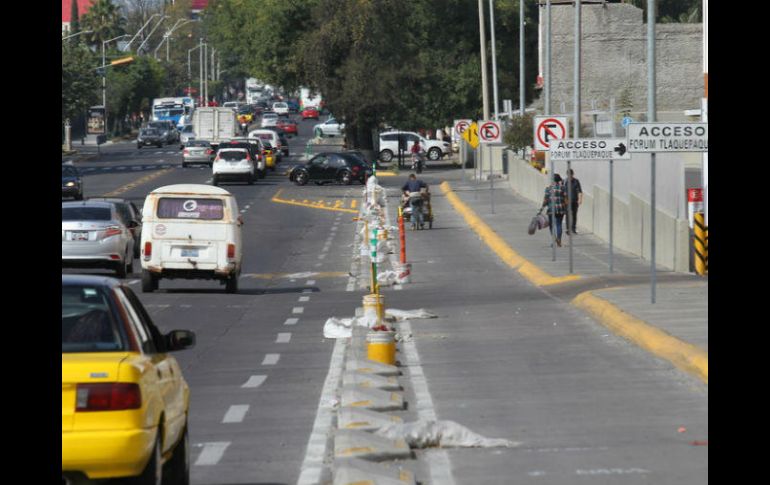 Según un conteo realizado en 2016, pasean mil 421 ciclistas al día sobre la ciclovía de Marcelino García Barragán. EL INFORMADOR / ARCHIVO