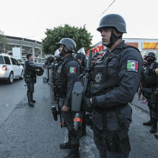 Detienen a 212 en el Clásico de Liguilla