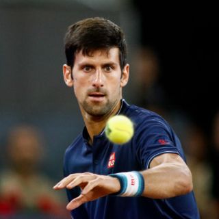 Djokovic avanza a semifinales en Madrid