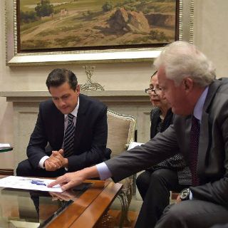 Peña Nieto se reúne con presidente de General Electric