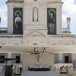 El Papa Francisco declara santos a los pastorcitos de Fátima