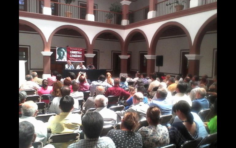 Cárdenas Solórzano precisa que el movimiento nacional que encabeza no tiene como fin formar un partido político. TWITTER / @pormxhoy