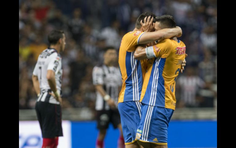 Gignac se lució al meter los dos goles en el partido de vuelta. MEXSPORT / J. Martínez