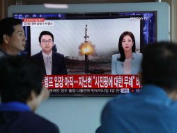 Cinco días después de su elección, Corea del Norte saludó la llegada del nuevo presidente del Sur, Moon Jae-in, disparando un misil. EFE / J. Heon-Kyun