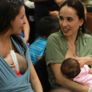 Alimentar con leche materna, factor importante para el desarrollo del bebé