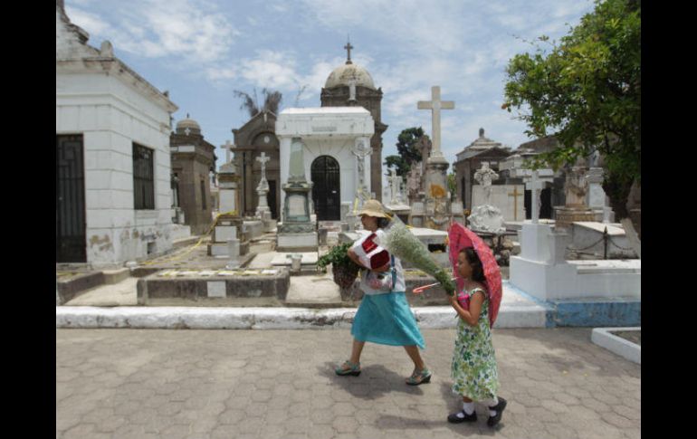 Actualmente la Dirección de Cementerios elabora un censo de tumbas en los seis camposantos de Guadalajara. EL INFORMADOR / F. Atilano