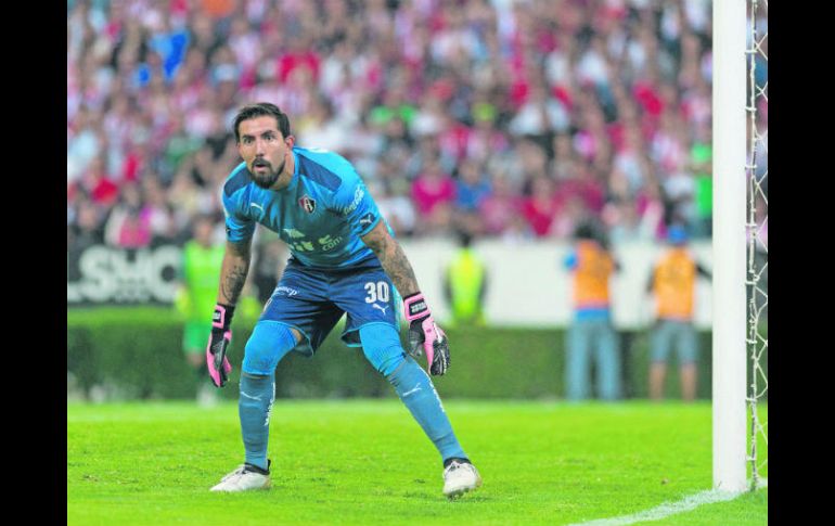 Miguel Fraga indica que como jugadores dentro de la cancha 'nos vamos insatisfechos con el marcador' tras el Clásico Tapatío. MEXSPORT /
