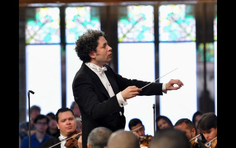 Gustavo Dudamel interpretará la Sinfonía No. 41 'Jupiter', de Wolfgang Amadeus Mozart, y 'Así habló Zaratustra'. TWITTER / @GustavoDudamel
