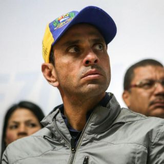 Retienen pasaporte a Capriles al intentar viajar a la ONU