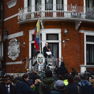 Fiscalía sueca cierra investigación contra Assange y levanta orden de arresto