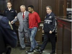 Rojas condujo su auto a Times Square donde atropelló a una veintena de personas antes de estrellarse contra barreras de acero. AP / J. Siegel