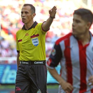 Designan árbitros para partidos de vuelta de semifinales