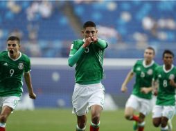 Edson Álvarez anotó en el 90+4 el gol que rescató el partido frente a Vanuatu, una selección semiprofesional. EFE / H. Jeon