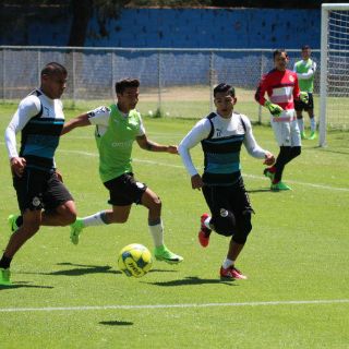 Chivas cierra filas para encarar a Toluca