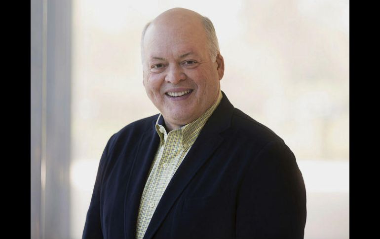 Jim Hackett, de 62 años, se concentrará junto a Bill Ford en modernizar el negocio actual de Ford y transformar la compañía. AP / Ford Motor