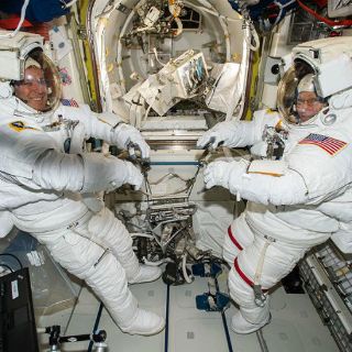 Ordenan reparación urgente a la Estación Espacial