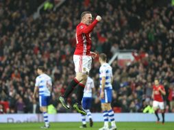Rooney ha marcado 253 goles con el equipo y supera ya a Bobby Charlton en la lista de goleadores históricos del club. TWITTER / @WayneRooney