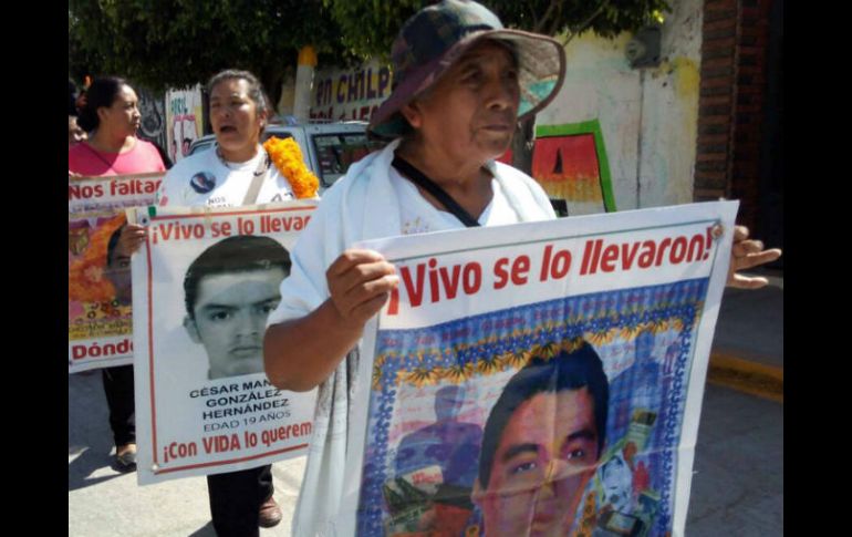 Los familiares exhortan al gobernador Miguel Ángel Yunes Linares a ''echarle ganas'' y resolver los casos. SUN / ARCHIVO