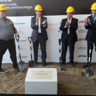 Coloca Diageo primera piedra de plan de expansión