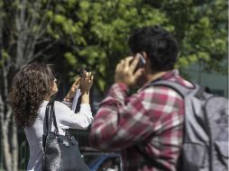 El tiempo empleado para llamar por celular ascendió 3.2 horas mensuales por línea en 2016. EL INFORMADOR / ARCHIVO