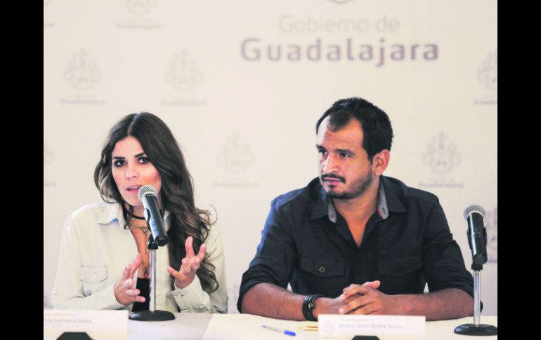 Anuncio. Priscila Franco, titular de IMJUVE, e Israel Medina, regidor de la comuna tapatía. ESPECIAL / IMJUVE