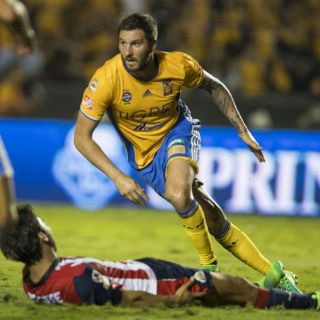 Chivas 2, Gignac 2