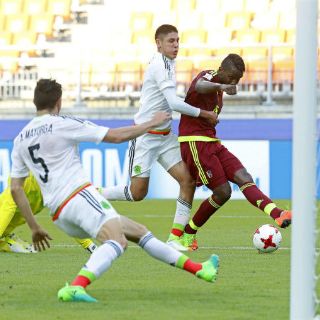 México sub 20 pierde 0-1 con Venezuela, pero avanza a octavos de final