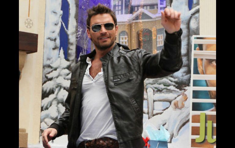 El actor Julián Gil narró a la prensa cómo fue el encuentro con su hijo luego de que este se llevara a cabo. NTX / ARCHIVO