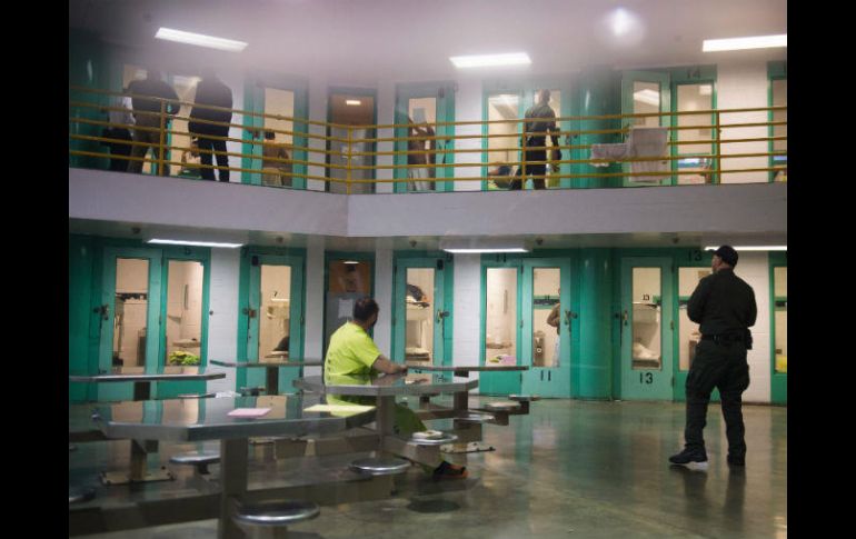 La mujer pasó bajo custodia de ICE, a pesar de haberse convertido en ciudadana estadounidense desde hace unos 20 años. AFP / ARCHIVO