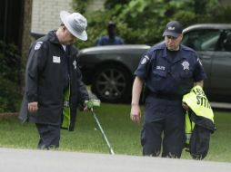 La madre rompe una ventana para tener acceso al vehículo, indica la autoridad. Los niños fueron declarados muertos en el lugar. AP / ARCHIVO