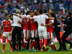 Con su triunfo, el Arsenal salva la temporada y Arsene Wenger se despediría con un título, en caso de salir del equipo. AFP / I. Kington