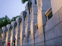 El mercado bursátil estadounidense suspende operaciones este lunes. AP / J. D. Ake