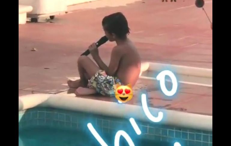 Se ve al pequeño cantar el tema 'Can't stop the Felling!' de Justin Timberlake. INSTAGRAM / aracelyfan_06