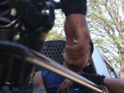 Ambos sujetos fueron detenidos y presentados ante el Ministerio Público para continuar con las investigaciones correspondientes. ESPECIAL / Policía de Zapopan