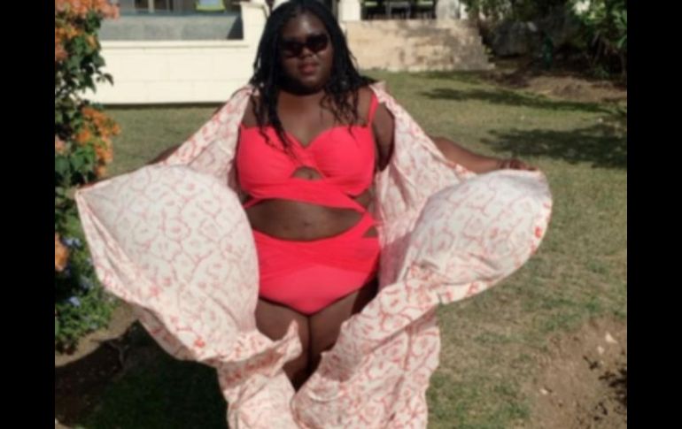 A través de un par de boomerang, Gabourey aparece con un traje de baño color anaranjado, y con otro en color negro. INSTAGRAM / gabby3shabby