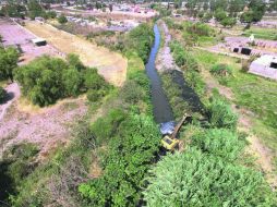 Las autoridades intensificaron el desasolve de canales. ESPECIAL /