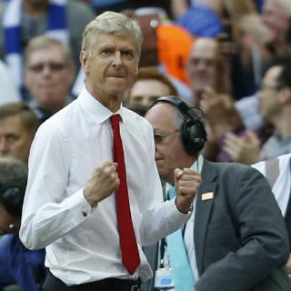 Arsene Wenger renueva contrato con Arsenal