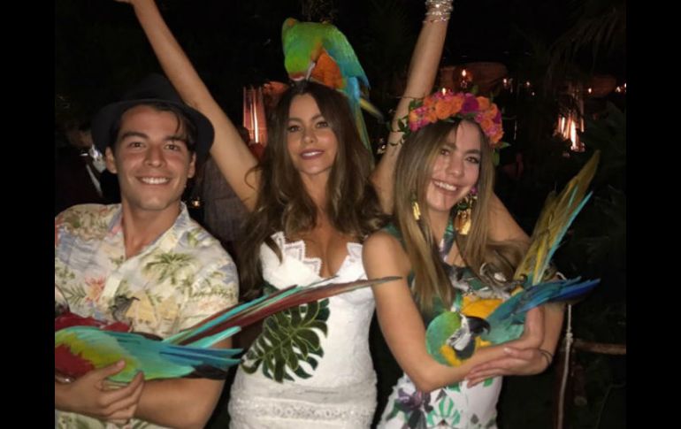 Sofía Vergara ofreció una fiesta tropical en su mansión de Los Ángeles. INSTAGRAM / sofiavergara